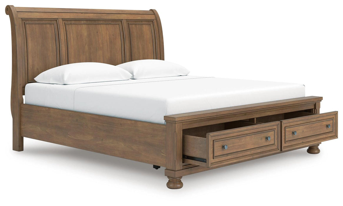 Feddinger Panel Storage Bed