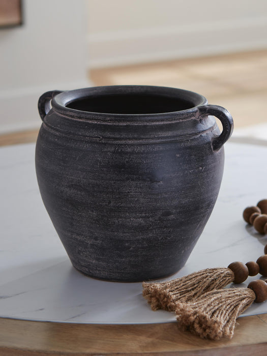 Meadie Vase - LasVegasFurnitureOnline.com