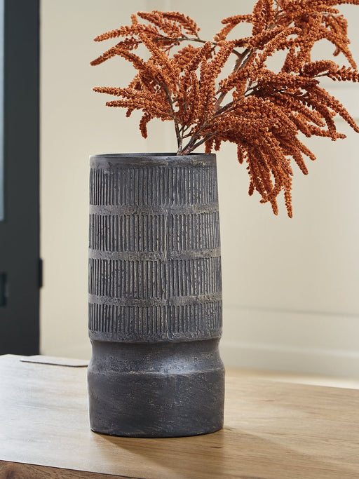 Beninworth Vase - LasVegasFurnitureOnline.com