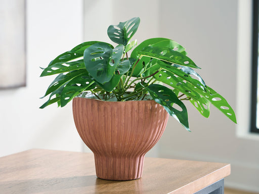 Orban Vase - LasVegasFurnitureOnline.com