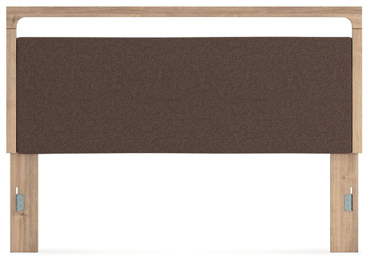 Kinlanni Upholstered Bed - LasVegasFurnitureOnline.com