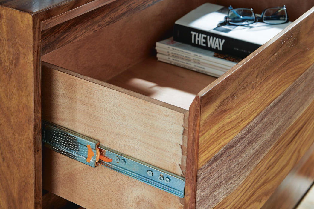 Dressonni Chest of Drawers - LasVegasFurnitureOnline.com