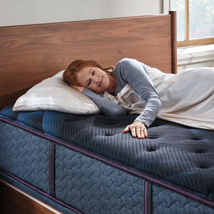 Beautyrest World Class Level Three Plush Mattress