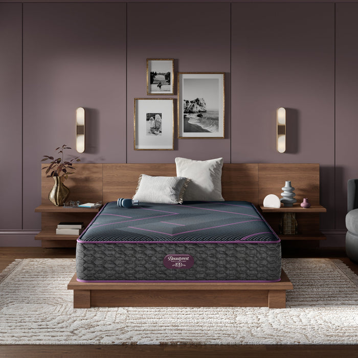 Beautyrest World Class Hybrid Level Three Firm Mattress