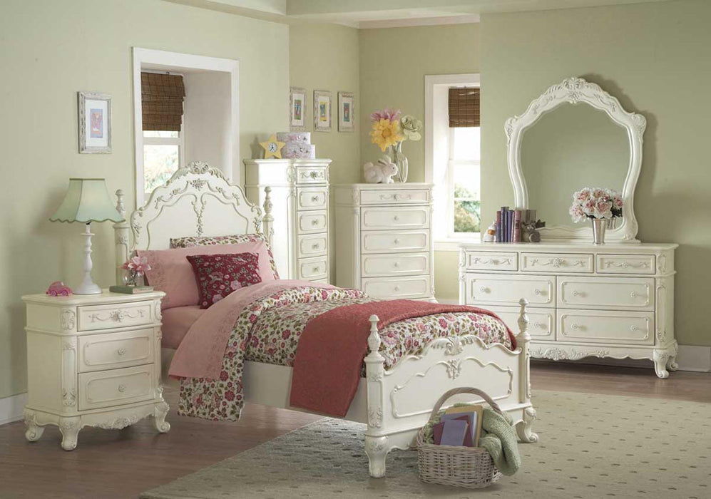 Homelegance Cinderella Full Poster Bed in Antique White 1386FNW-1* - LasVegasFurnitureOnline.com