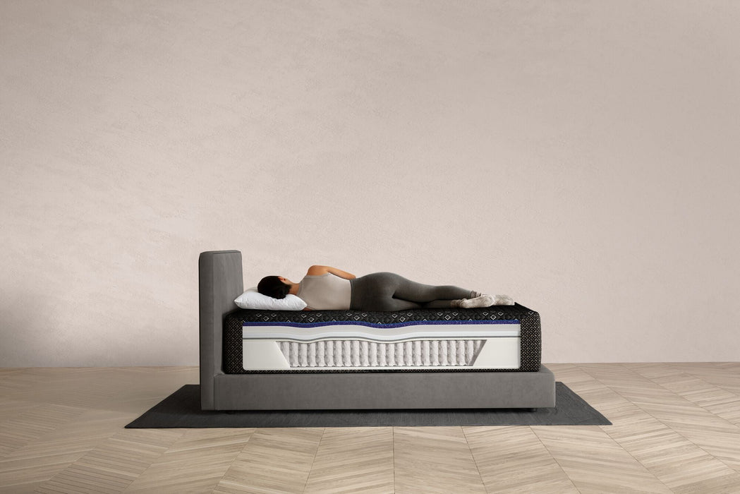 Beautyrest Black Hybrid XCS Series Three Plush Mattress