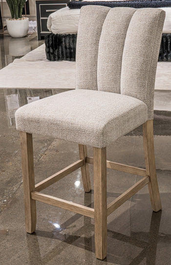 Larawyn Counter Height Barstool - LasVegasFurnitureOnline.com