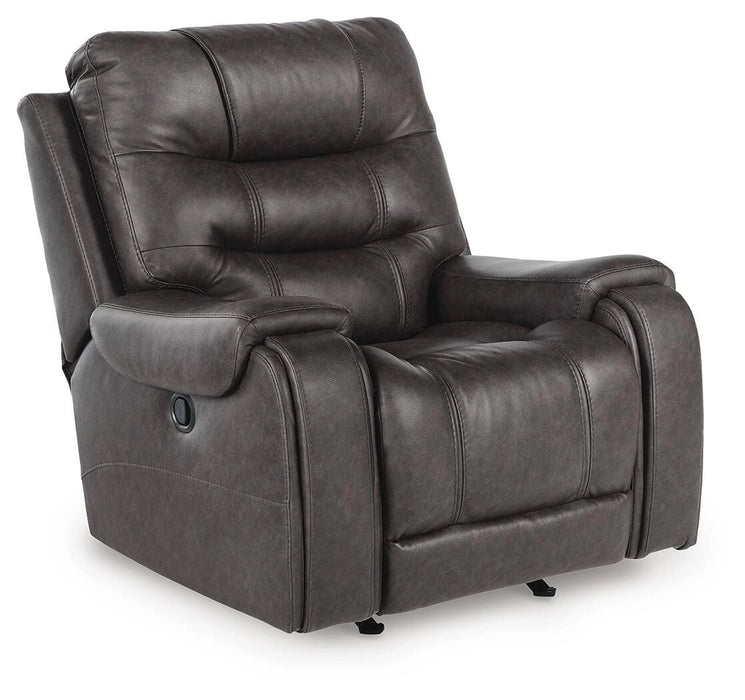 Femley Recliner