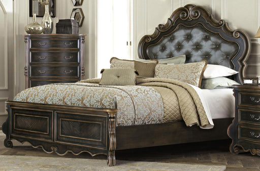 McFerran Home Furnishing B524 California King Panel Bed in Brown image